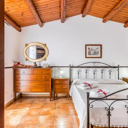 Holiday home Degli Ulivi