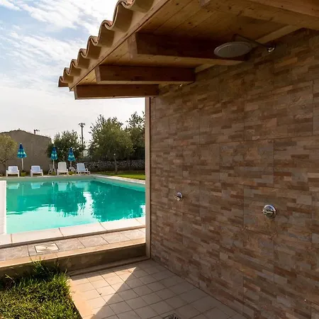 Degli Ulivi Holiday home *